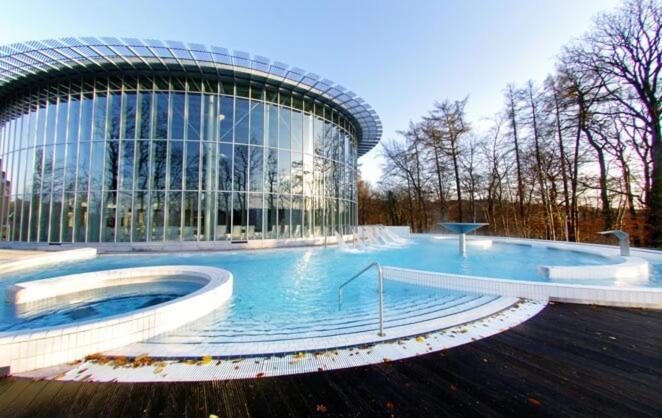 Apartament Au Grand Pierrot Spa Zewnętrze zdjęcie